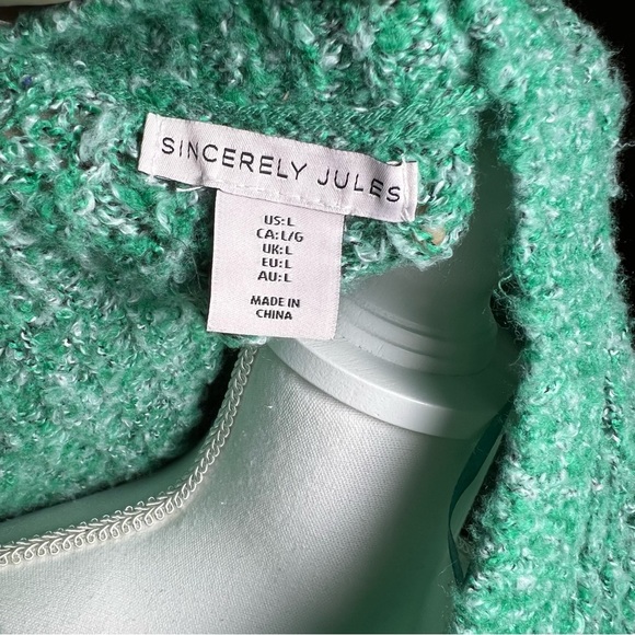 Sincerely Jules Cozy Green Sweater w/ Flared Sleeves - Size L 💚✨ - Picture 5 of 7